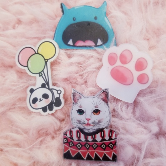 Jewelry - 🧡Kawaii Japanese pins set of 4
